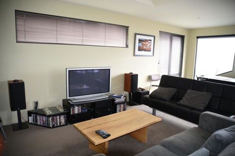Studioat10 - Holiday Sunshine Coast 3