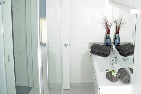 Tamar River Villas - Sunshine Coast Tourism 32