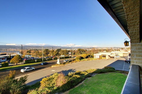 Tamar River Villas - Sunshine Coast Tourism 27