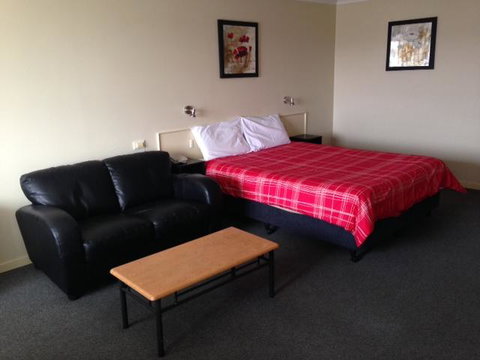 Tamar River Villas - Sunshine Coast Tourism 13