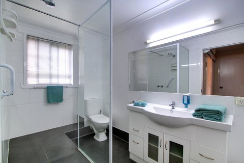 Tamar River Villas - Sunshine Coast Tourism 3