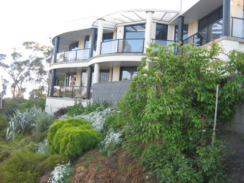 Sheer Pleasure Accommodation - Sunshine Coast Tourism 8