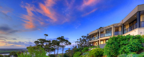 Sheer Pleasure Accommodation - Sunshine Coast Tourism 24