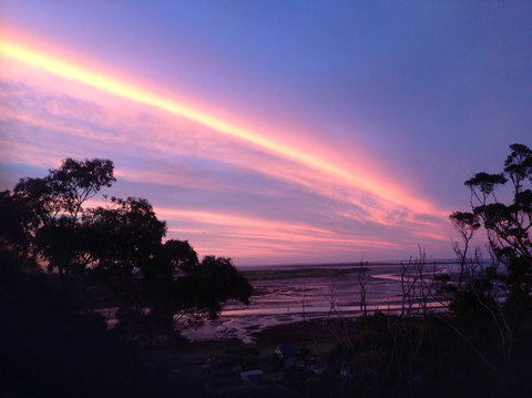 Sheer Pleasure Accommodation - Sunshine Coast Tourism 19