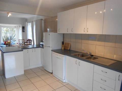 Bruny Ocean Cottage - Holiday Sunshine Coast 5