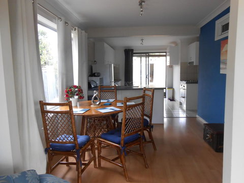 Bruny Ocean Cottage - Holiday Sunshine Coast 6