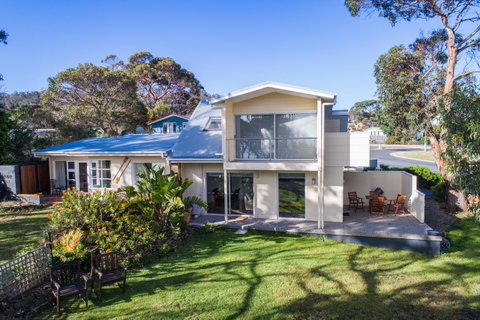 Cod Rock Point - Sunshine Coast Tourism 2