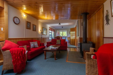 Hamlet Downs Country Accommodation - Sunshine Coast Tourism 10