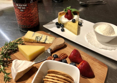 Hamlet Downs Country Accommodation - Sunshine Coast Tourism 5