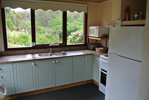 Hamlet Downs Country Accommodation - Sunshine Coast Tourism 15
