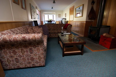 Hamlet Downs Country Accommodation - Sunshine Coast Tourism 28
