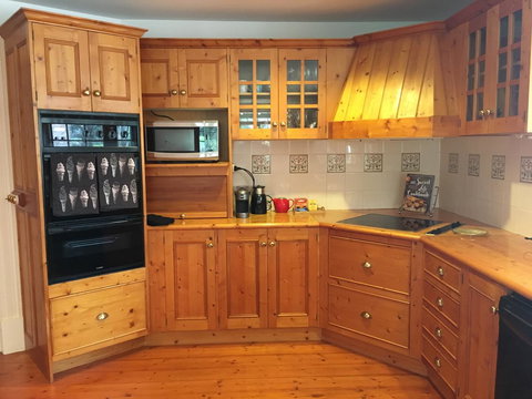 CLAYFIELD HOMESTEAD - Rustic Country Accommodation - Holiday Sunshine Coast 6