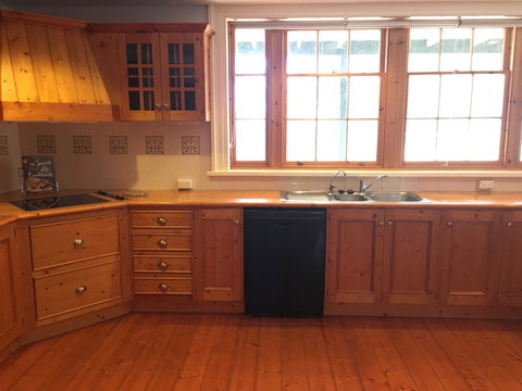 CLAYFIELD HOMESTEAD - Rustic Country Accommodation - Holiday Sunshine Coast 7