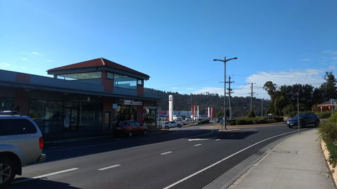 Hobart Villa - Sunshine Coast Tourism 16