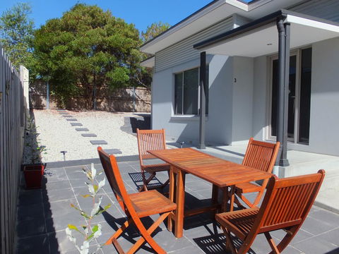 Hobart Villa - Sunshine Coast Tourism 14