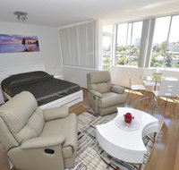 Neutral Bay Self Contained Studio Apartments - Holiday Sunshine Coast