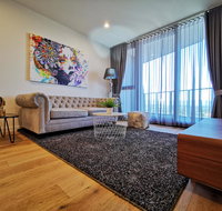 NEW 2 rooms 2 baths Apartment in Glen Waverley - Holiday Sunshine Coast