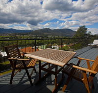 New Norfolk Apartment - Holiday Sunshine Coast