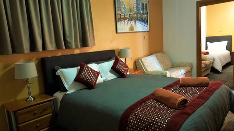 New Olympic Motel - Sunshine Coast Tourism 0