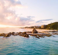 New Spacious Beachside townhouse - Holiday Sunshine Coast