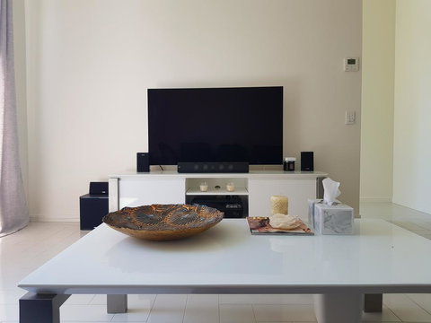 New Spacious Beachside Townhouse - Holiday Sunshine Coast 2