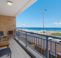 Newcastle Short Stay Apartments - Sandbar Newcastle Beach - Sunshine Coast Tourism