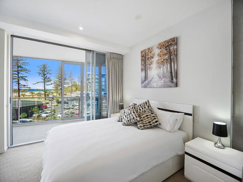 Nirvana By The Sea - Sunshine Coast Tourism 2