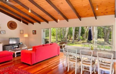 Noosa Lake House - Sunshine Coast Tourism 0