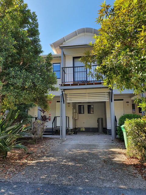 Noosa Lakes Apartments - Sunshine Coast Tourism 1