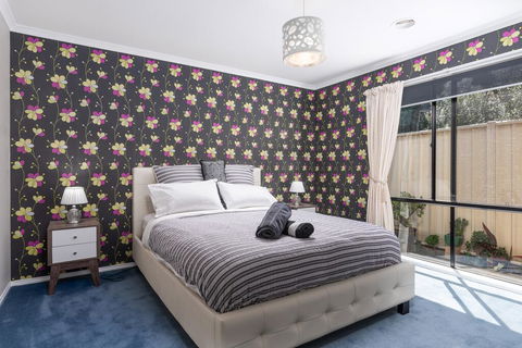 North Essendon B & B Melbourne Airport - Holiday Sunshine Coast 1