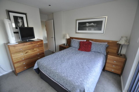 NORTH SYDNEY FULLY SELF CONTAINED MODERN 2 BED APARTMENT (16WAL) - Sunshine Coast Tourism 0