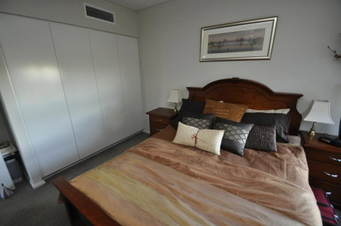 NORTH SYDNEY FULLY SELF CONTAINED MODERN 2 BED APARTMENT (16WAL) - Sunshine Coast Tourism 2
