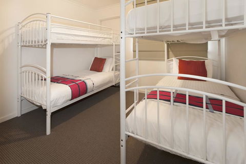 Northview 2 - 9 Clyde Street, Jindabyne - Sunshine Coast Tourism 3