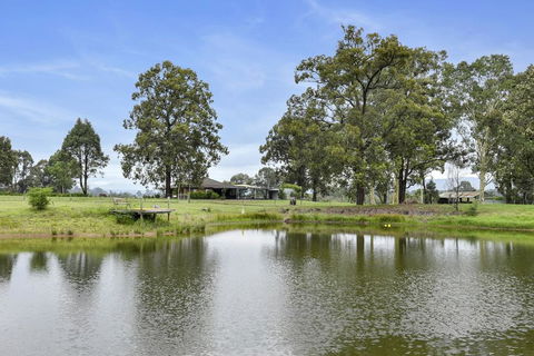Nulkaba Escape, Super Central, Walk To Zoo, Short Drive To Potters + Wineries - Sunshine Coast Tourism 1