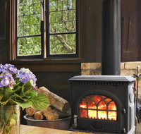 NUNGAROO COTTAGE - Sunshine Coast Tourism