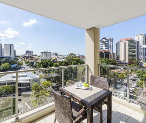 Oaks Brisbane Lexicon Suites - Sunshine Coast Tourism 2
