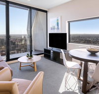 Oaks Melbourne on William Suites - Holiday Sunshine Coast