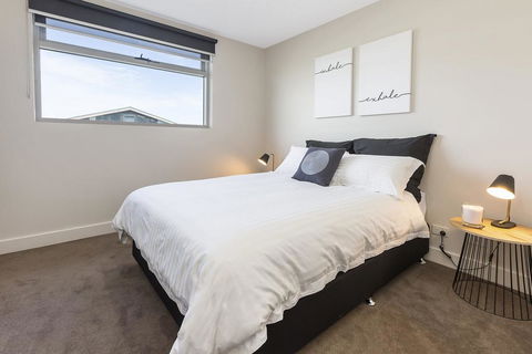 OCEAN BEACH RETREAT - SORRENTO - Sunshine Coast Tourism 1
