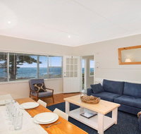 Ocean Blue Apartment One - oceanfront apartment - Sunshine Coast Tourism
