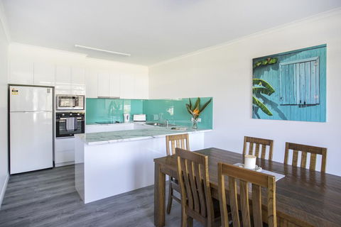 Ocean Breeze - Fathoms 3 - Sunshine Coast Tourism 1