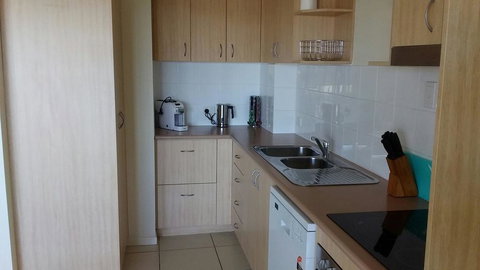 Ocean Breeze Apartments - Holiday Sunshine Coast 1