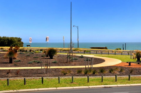 Ocean Drive Motel - Sunshine Coast Tourism 2