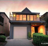 Ocean Grove House with Fantastic Ocean Views - Holiday Sunshine Coast