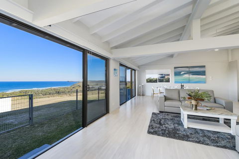 Ocean Paradise - Holiday Sunshine Coast 1