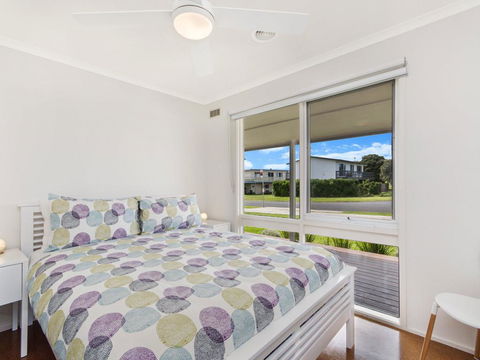 Ocean Spray Retreat - Sunshine Coast Tourism 3