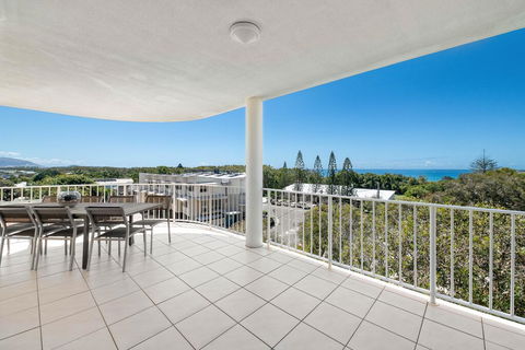 Ocean View 3 Bedroom Apartment - Sunshine Coast Tourism 2