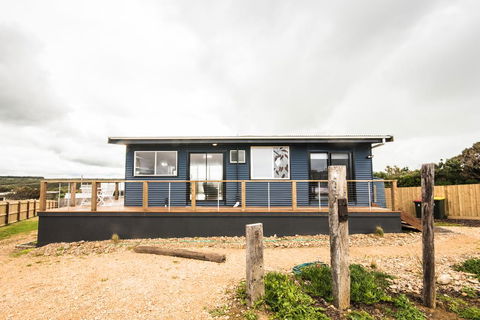 Ocean View Getaway - Sunshine Coast Tourism 0