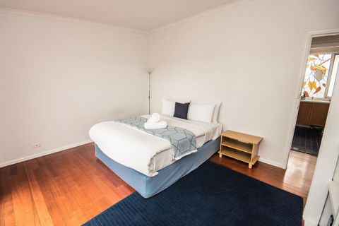 Ocean View Getaway - Sunshine Coast Tourism 3