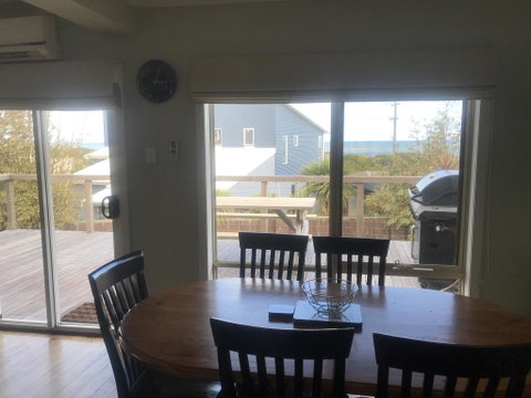 OCEAN VIEWS - Sunshine Coast Tourism 3
