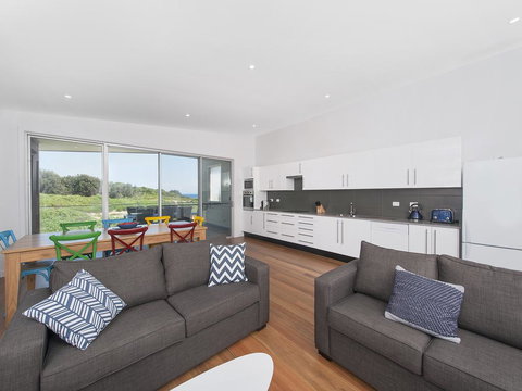 Ocean Views - Holiday Sunshine Coast 2